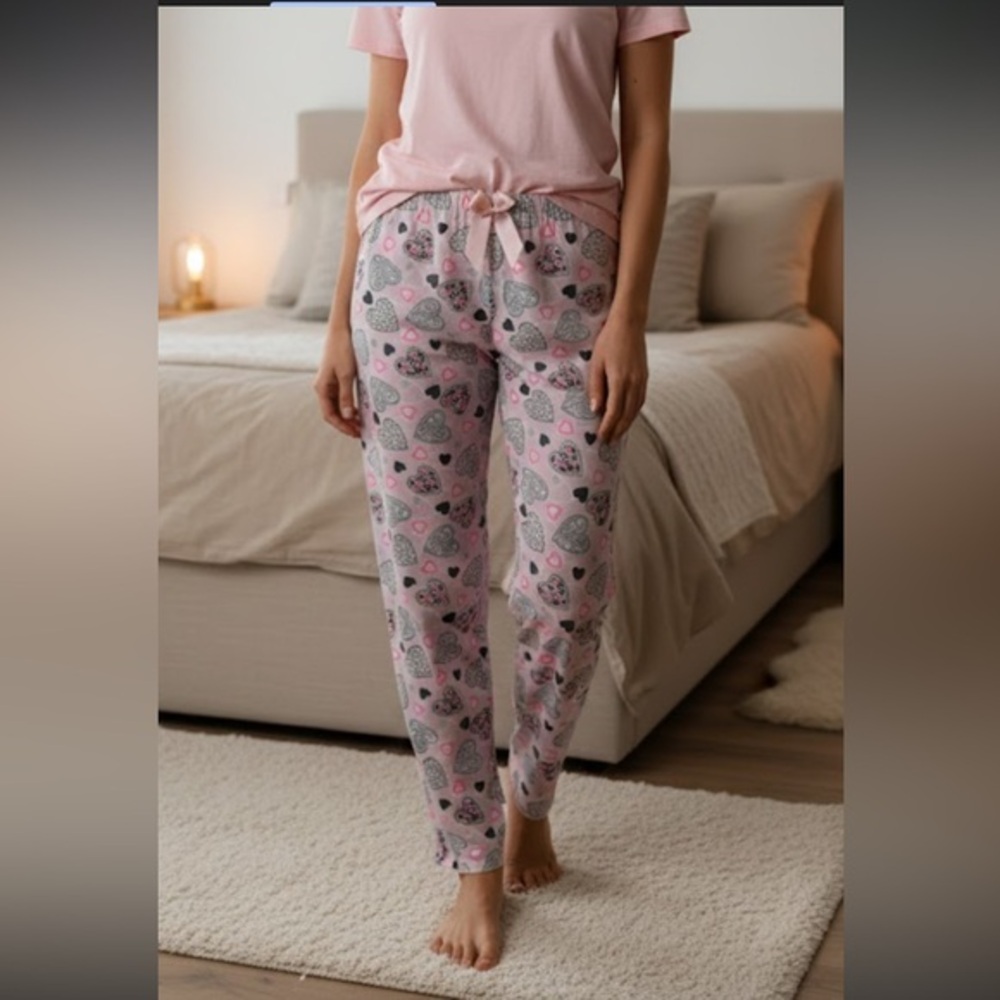 Ultra-Soft Heart Print Pajama Pants - Women's Size L"